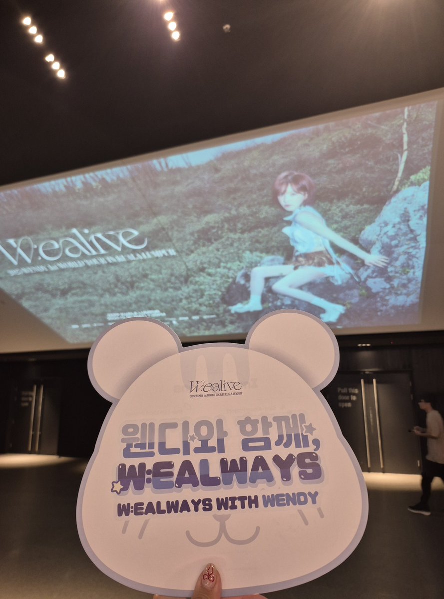 🩵☀ #Sunkiss tweet media