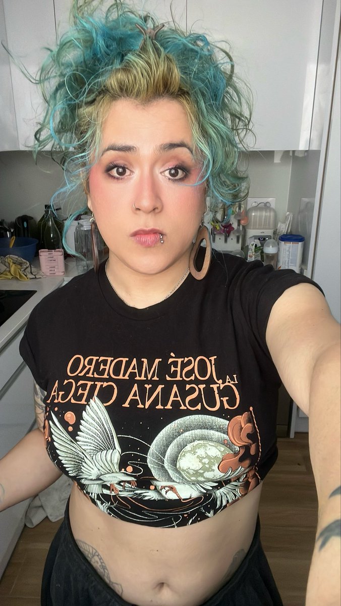 Maya Medmart tweet media