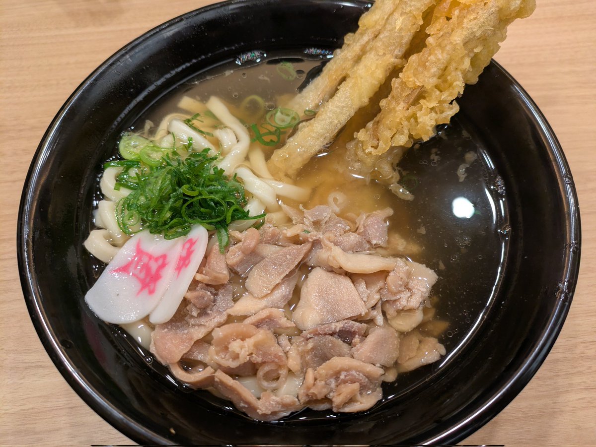 旅先で醤油を買う男 tweet media