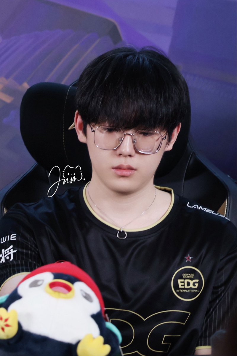 smo99v's tweet image. 260404 #Smoggy 

(🦈weibo.com/7924376178/528…)