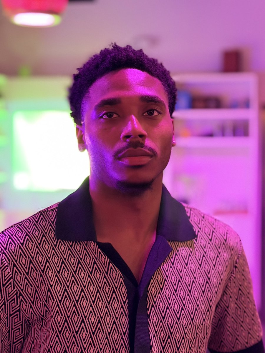 King👑 tweet media