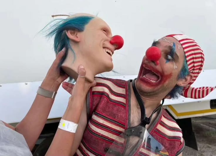 티라노타르타르 tweet media