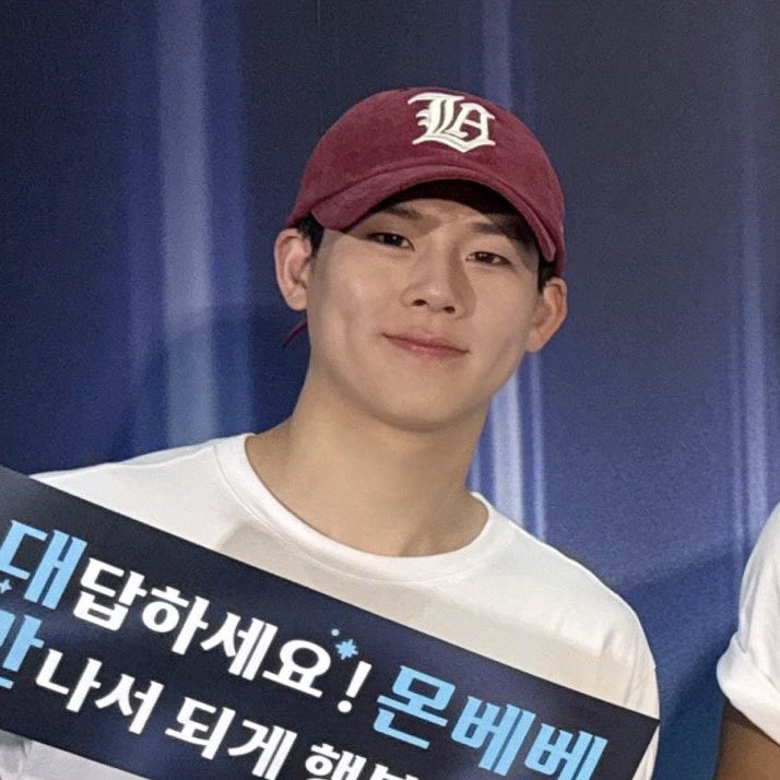 몽베냥 tweet media