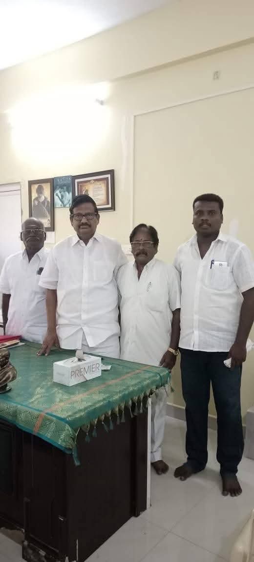 காட்டுமன்னார் கோவிலில் விசிக தலைவர் திருமா போட்டியிடவில்லை. அவருக்கு பதிலாக மறைந்த காங்கிரஸ் தலைவர் இளையபெருமாள் அவர்களின் மகன் 
திரு. ஜோதி மணி இளையபெருமாள் அவர்களை அறிவித்தார்.