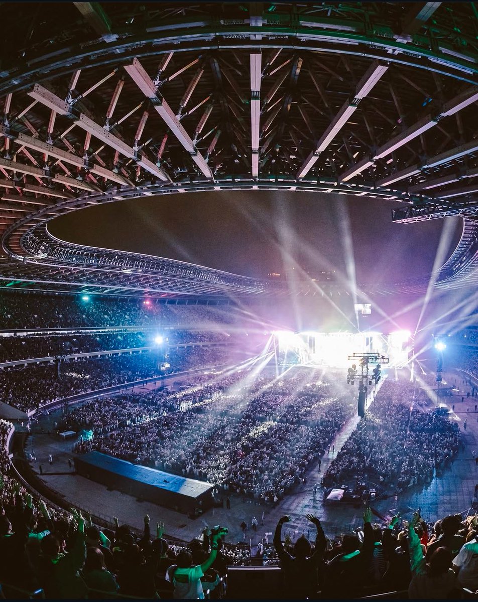 しずく tweet media