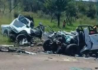 🕯️ CANDLELIGHT CEREMONY FOR FIVE CRASH VICTIMS TO BE HELD IN ALEX

The Alexandra community will gather Sunday evening at Busy Corner, Ext 7, for a candlelight ceremony honouring Collins Maswanganyi, his wife Tintswalo, their children Kuhlula &amp; Katekani, and neighbour Extra