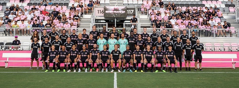 AndresVict23700's tweet photo. The next chapter starts today! #Lockhartstadium #Drvpink #Chasestadium #Miamifreedompark #Nubank https://t.co/jKcvygGIY3