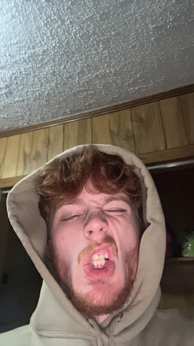 forbiddenging👹😶‍🌫️ tweet media