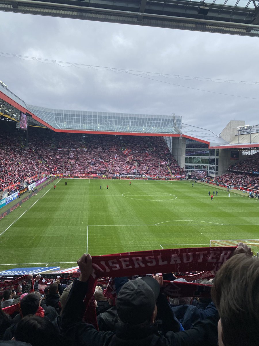 erikvdveenn's tweet photo. ⚽️ - 1. FC Kaiserslautern - Fortuna Düsseldorf.
🏟️ - Fritz Walter Stadion.
#FCKF95 https://t.co/dJ9eoL3irT