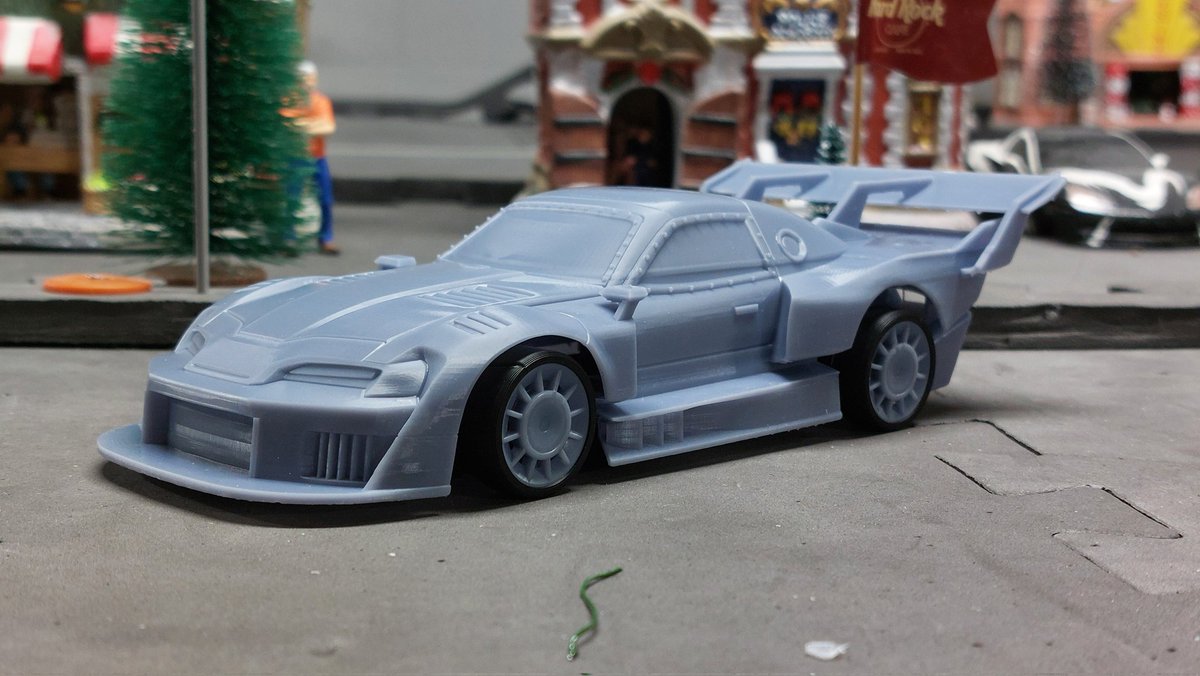 PrintedLeander tweet media