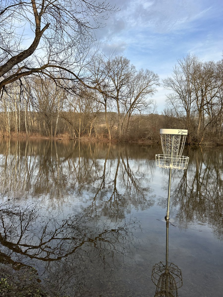 Ran Disc Golf tweet media