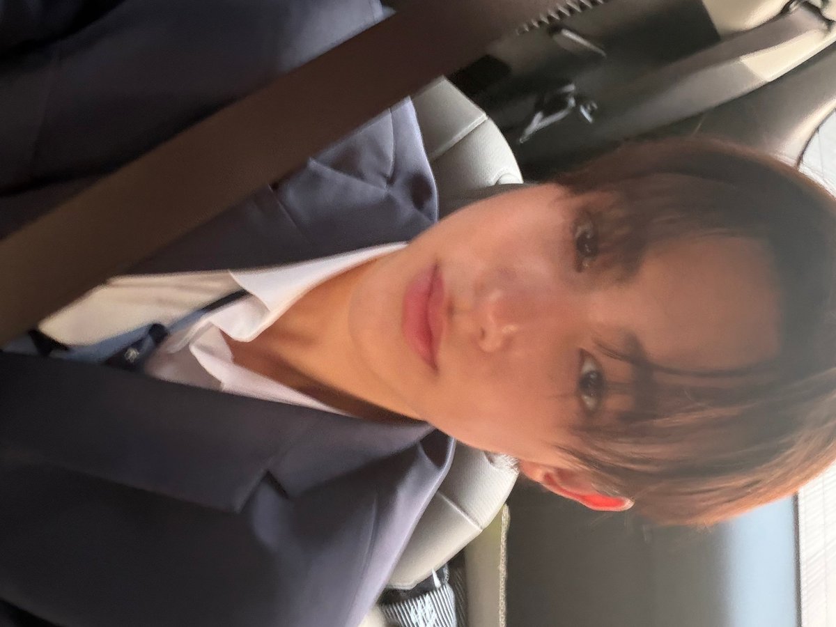 col #GREENRED tweet media