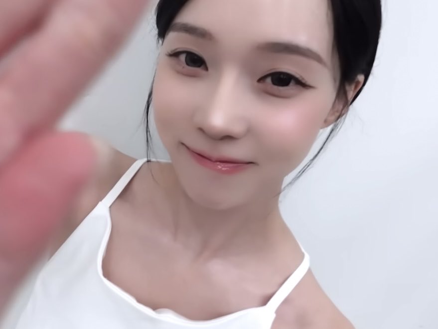 만두 존나 귀여워서 내려쳐서 패버렸다 ㅋ.ㅋ 귀여워죽겠ㅇ네ㅋㅌ맇