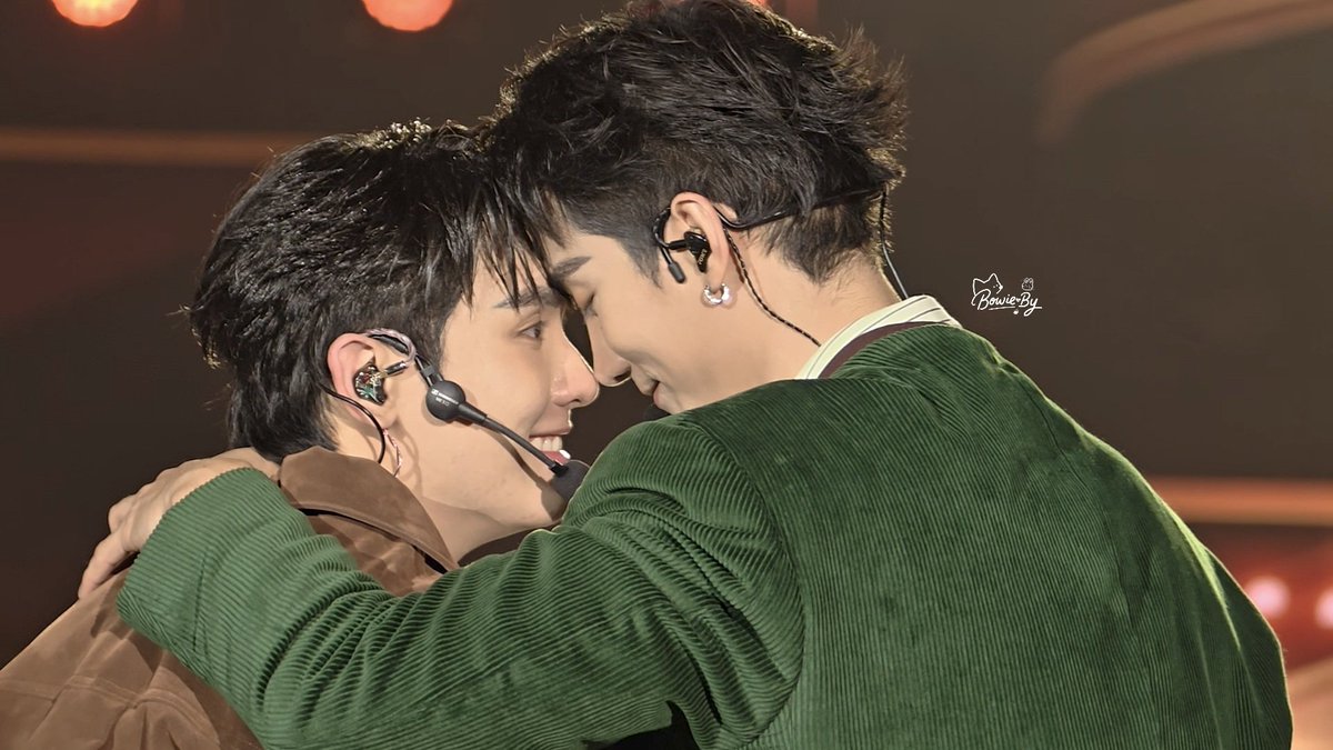 ʚ 𝐁𝐨𝐰𝐢𝐞·𝐁𝐲⁺˚ɞ tweet media