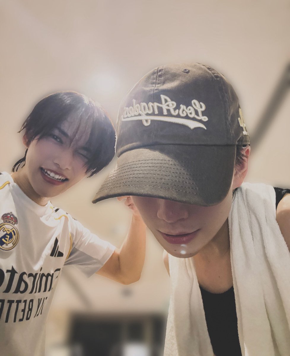 木津つばさ tweet media