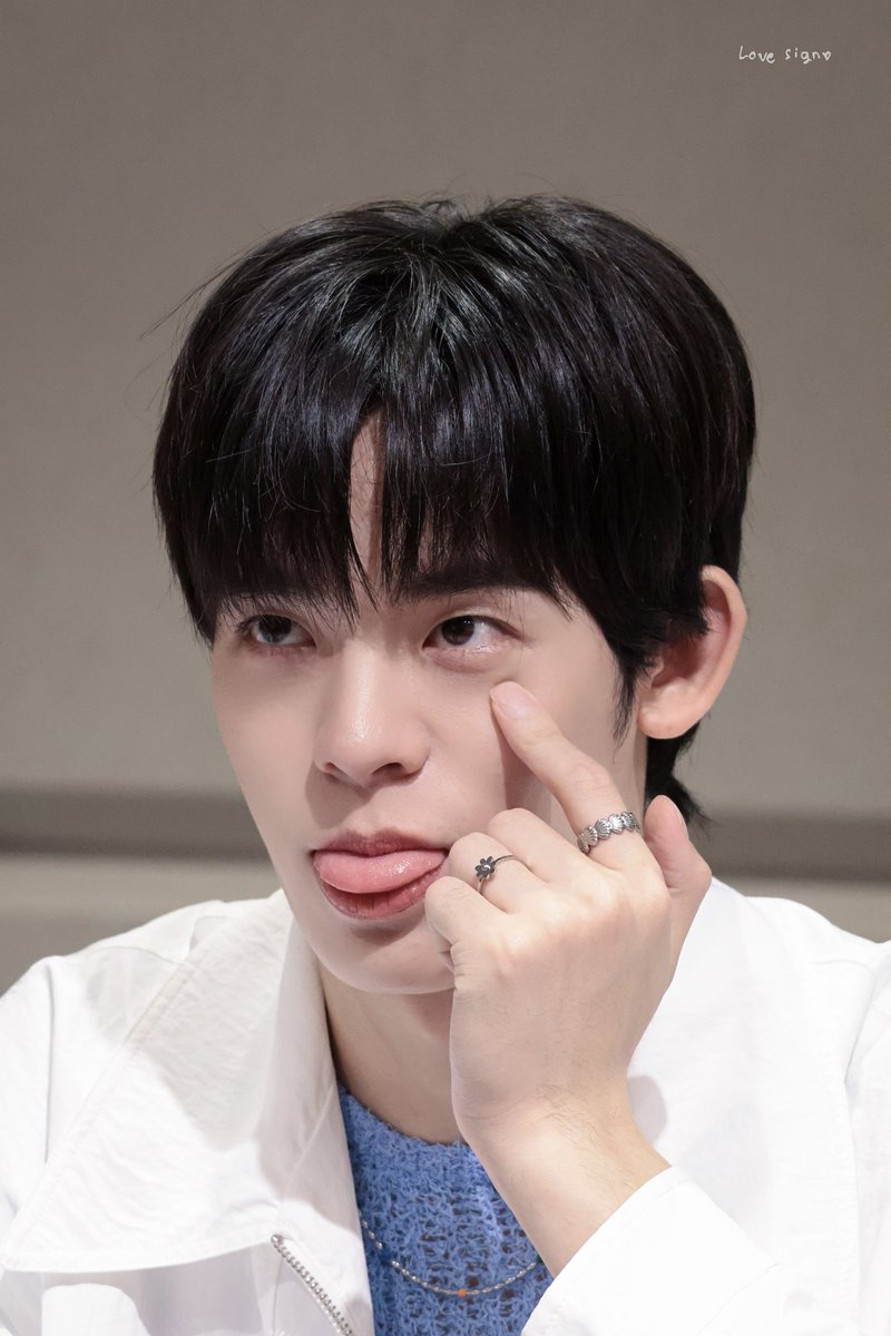 𝑳𝒐𝒗𝒆 𝒔𝒊𝒈𝒏 ◞♡ tweet media