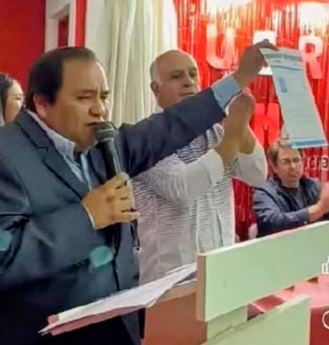 Con profundo dolor despedimos a nuestro querido amigo Cristian Chesarotti, tras un trágico accidente en su vivienda.
Fue un ferviente dirigente de la #UCR y un colaborador inclaudicable. Militante de las causas justas, con una trayectoria intachable y una integridad que siempre