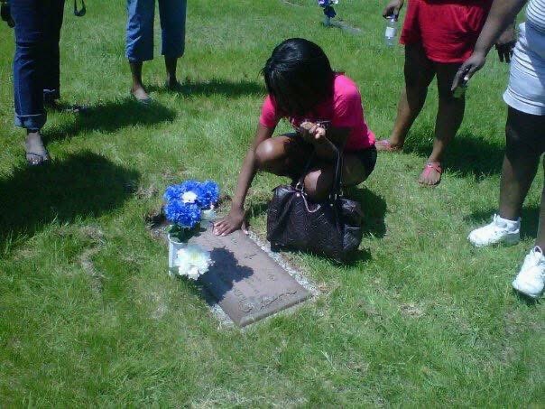 Michelle🌻 tweet media