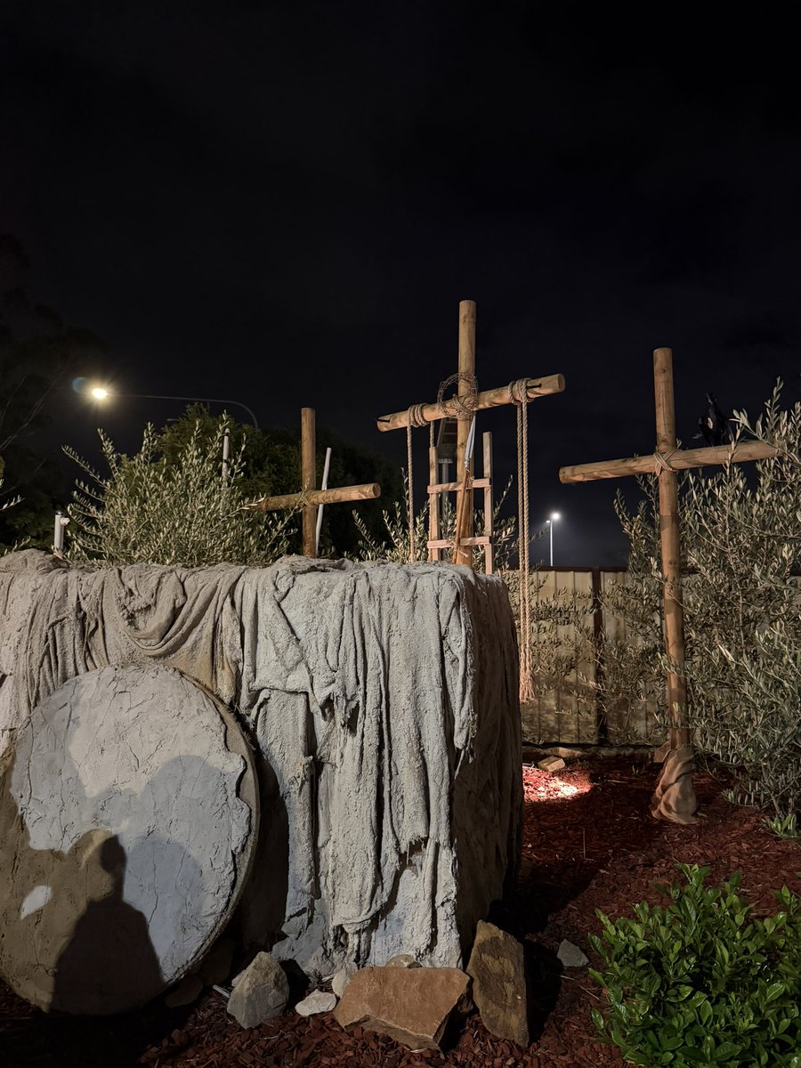 helena ܗܹܠܝܼܢܵܐ tweet media