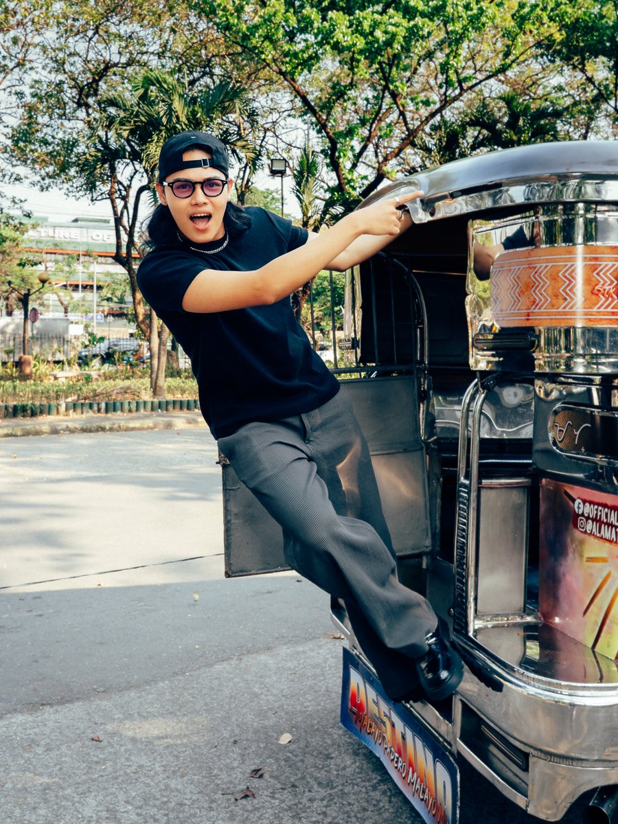 Maluwag pa nga kanan-kaliwa. <a href="/RJi_official/">Nᜀᜄ᜔ᜊᜊᜄ</a> #ALAMAT