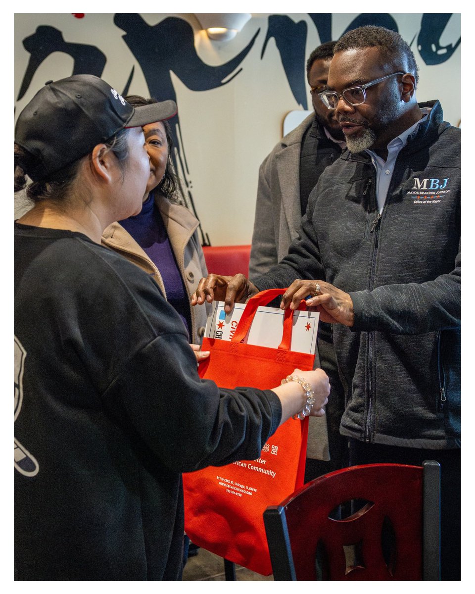 Mayor Brandon Johnson tweet media