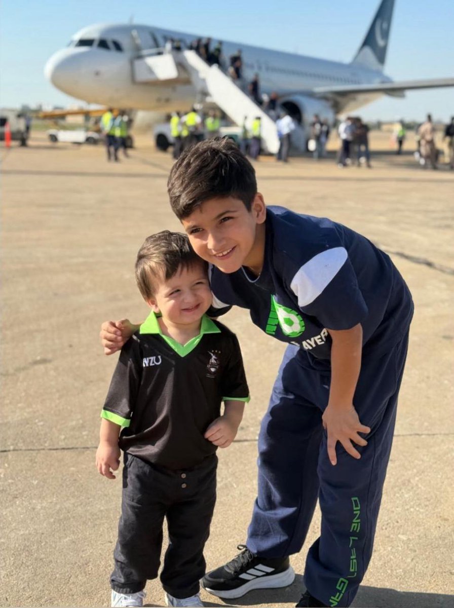 Hira³⁹ tweet media