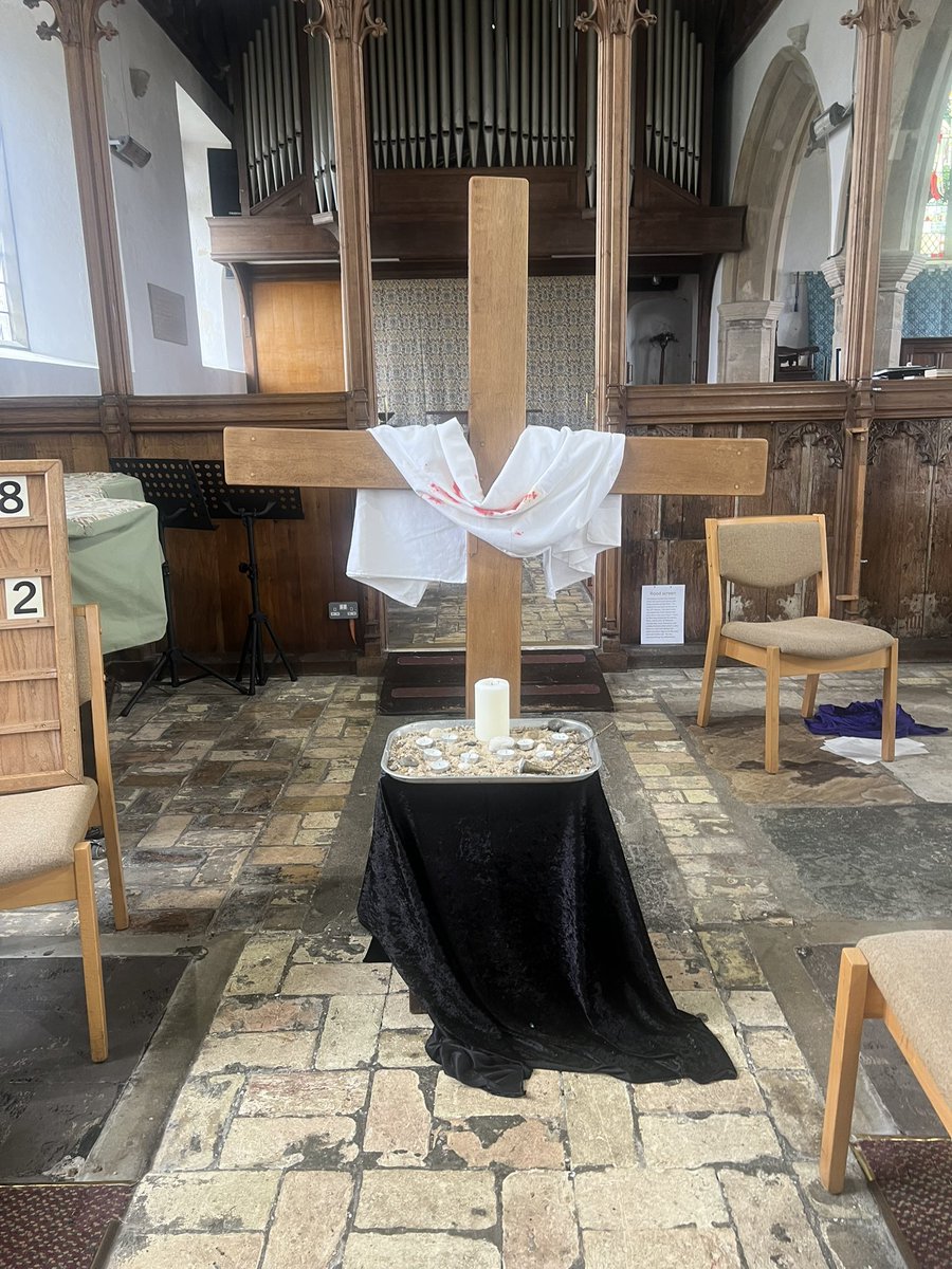 Our Easter Services :-

Holy Saturday Service of New Fire - 7.30pm

Easter Sunday 

Son Rise Service 6.10am followed by breakfast 

7am Holy Communion

10.30am Holy Communion followed by an Easter egg hunt 🐣