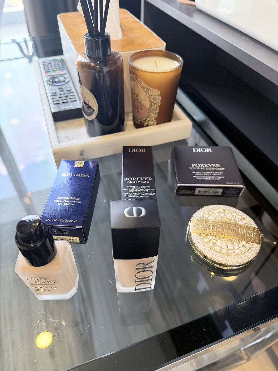 g8lffy's tweet photo. SALE ‼️ราคาชิ้นละ 600 บาท ส่งฟรี ems
แถมถุงกระดาษ พร้อมโอนส่งวันถัดไปค่ะ
สนใจทักdmเพิ่มเติมได้นะคะ
สามารถดูรีวิวสินค้าที่เราเคยขายได้ค่ะ
#ส่งต่อคสอ #คสอมือสอง #ส่งต่อคสอมือ2 #ส่งต่อคสอมือสอง #ส่งต่อคสอ #ส่งต่อ #คสอพร้อมส่ง #ส่งต่อเครื่องสำอางค์ #ส่งต่อเครื่องสําอาง #รองพื้น #dior https://t.co/049HUVhxIE