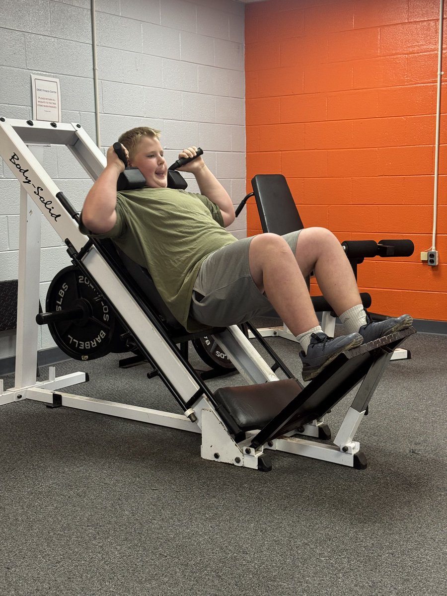 Garett Moon tweet media