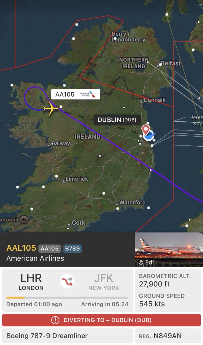 Shauns_Aviation's tweet image. 🚨 Diversion inbound

American Airlines flight AA105 / AAL105 from Heathrow to New York JFK is diverting to Dublin Airport due to a medical emergency via @FPF737 

They are expected to land in 25 minutes 

#aviation #emergency #Avgeek #DublinAirport #Ireland #StormDave #Travel