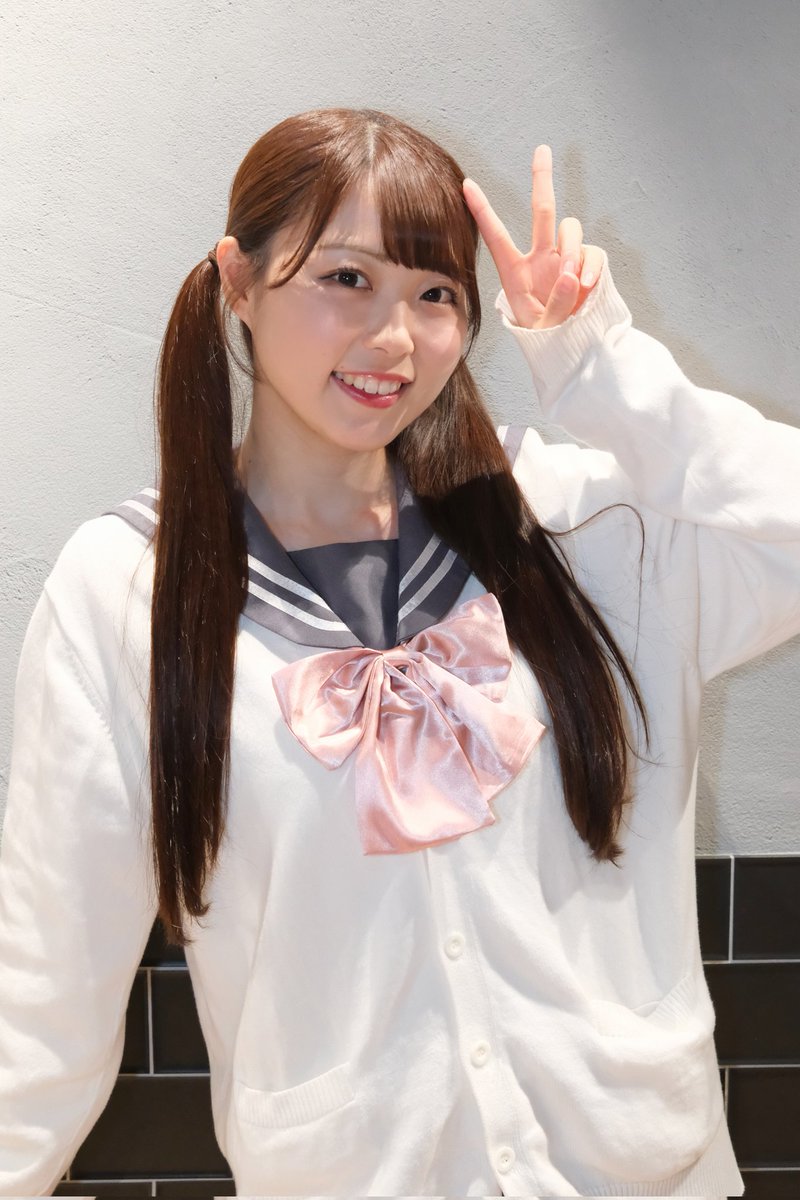 mah__ji's tweet photo. 3月のほぼJKのゆきのちゃん(1)
@yukinonano8
カラカラ制服個別撮影会
#宮下ゆきの #ゆきのなの https://t.co/5LpOGzGKHj