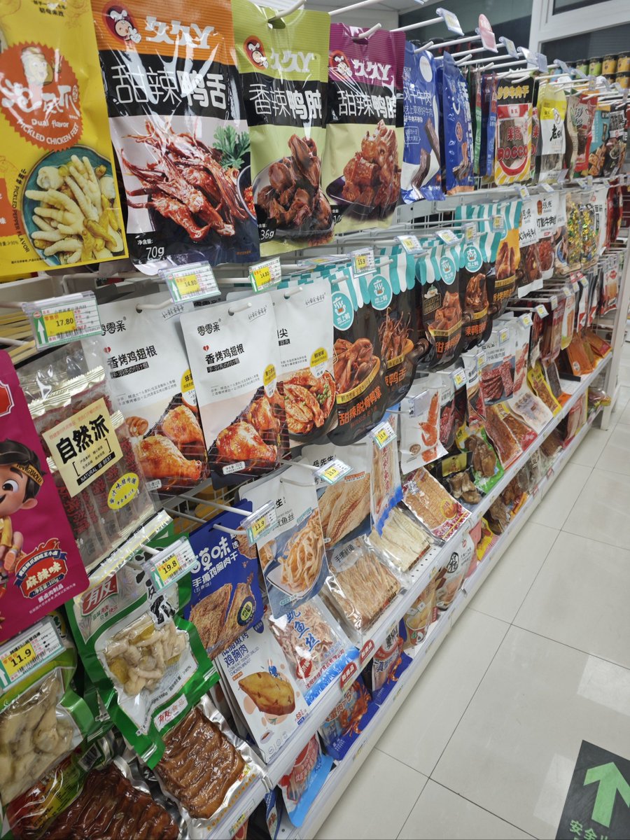 kelly szollosi tweet media