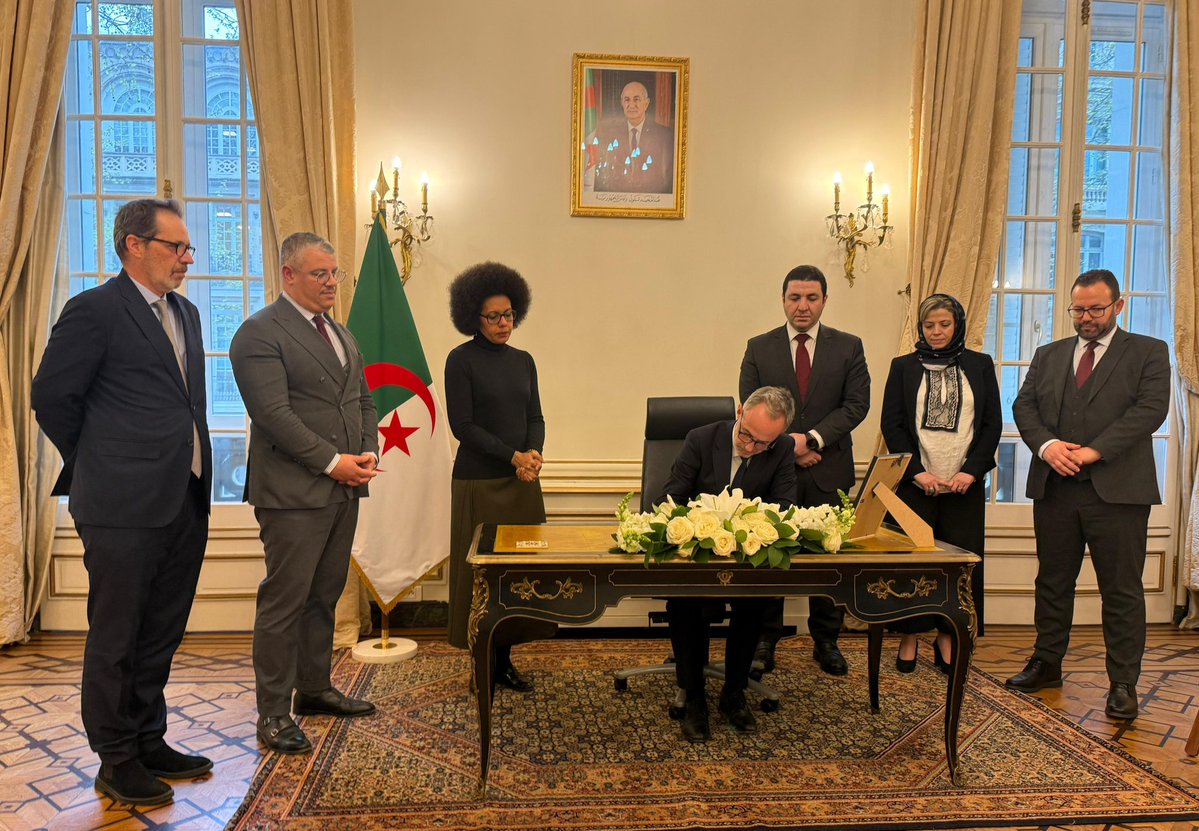 SIRÈNES tweet media