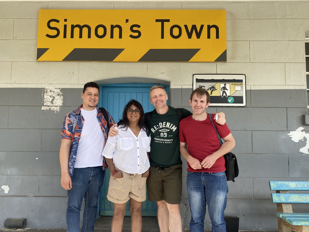 Ginger Cookie Merchant tweet media