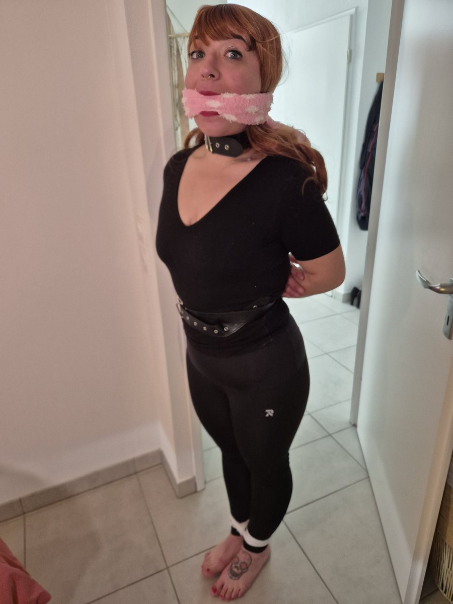 FrenchBondage tweet media