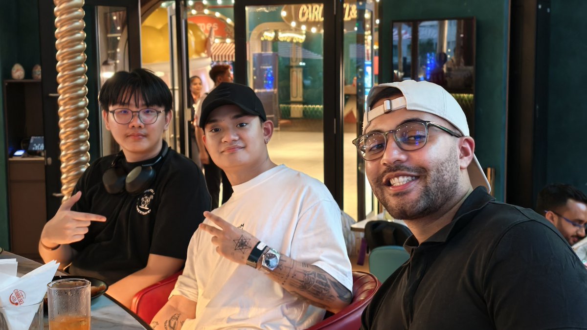 RedotsClub Official tweet media