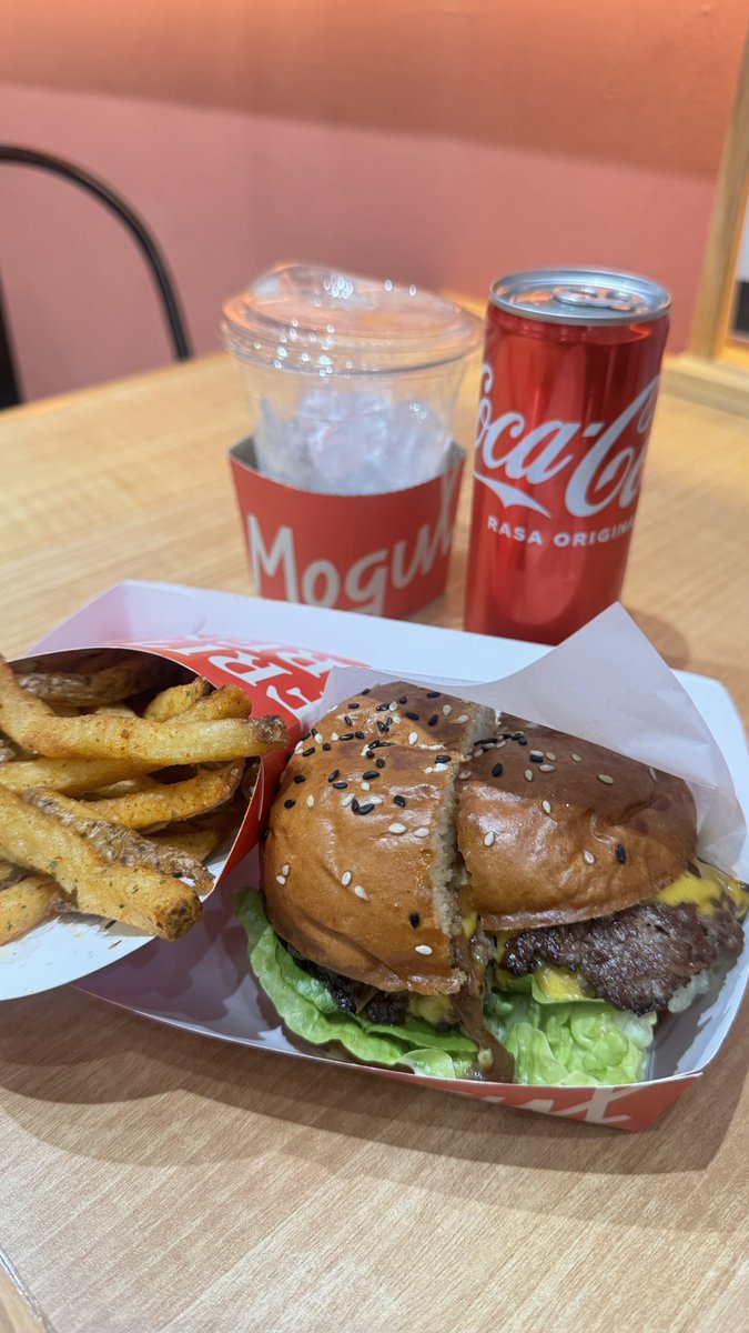 Aulia♡ tweet media