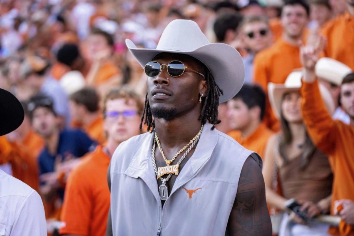 OvershownSZN tweet media