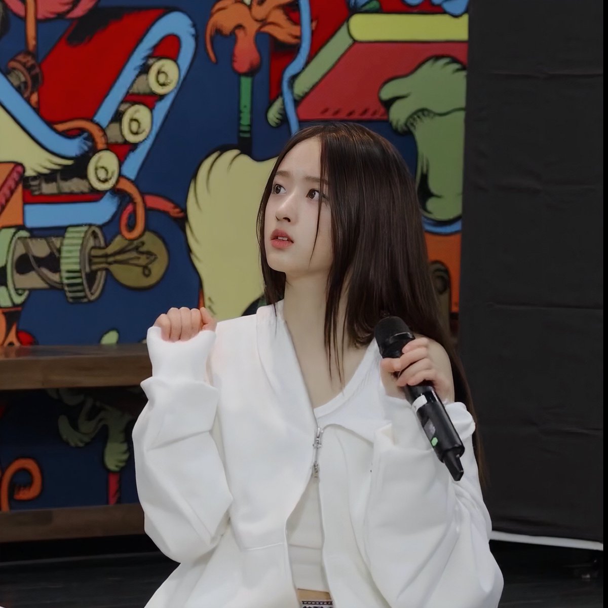 LIUYIN_CNBAR's tweet photo. Pictures of Liu from the third episode.
My angel 😇
#柳尹 #HEARTOFWOMEN #HOW #Liu #kpop https://t.co/YPWvw64HOy