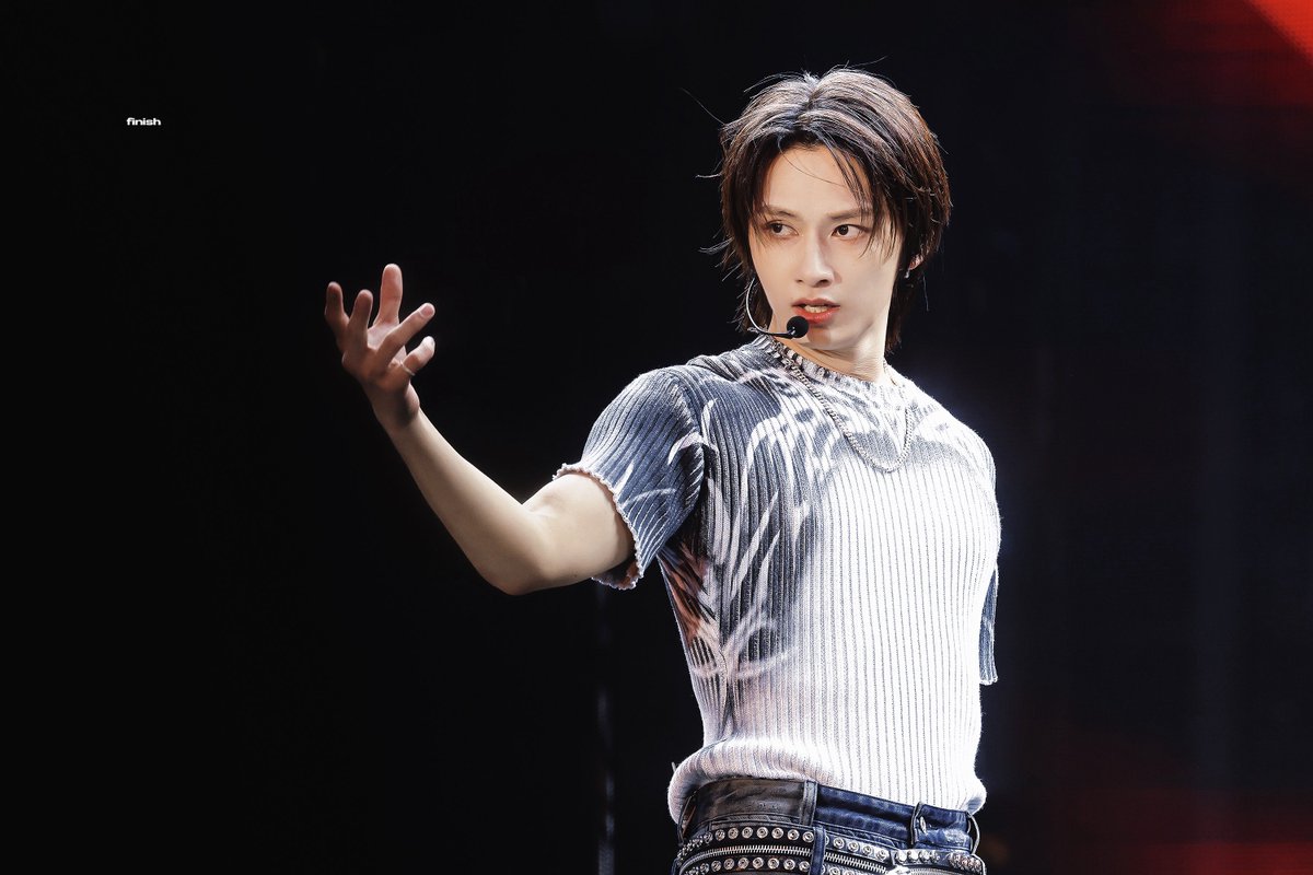 finish0610's tweet photo. 260404

#준 #JUN #문준휘 #ジュン #文俊辉 #세븐틴 #SEVENTEEN https://t.co/nM5HPmVbFe