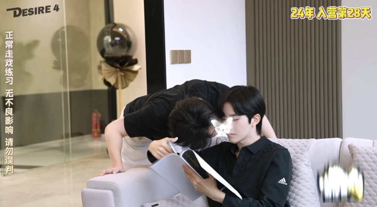 🐰ྀི tweet media