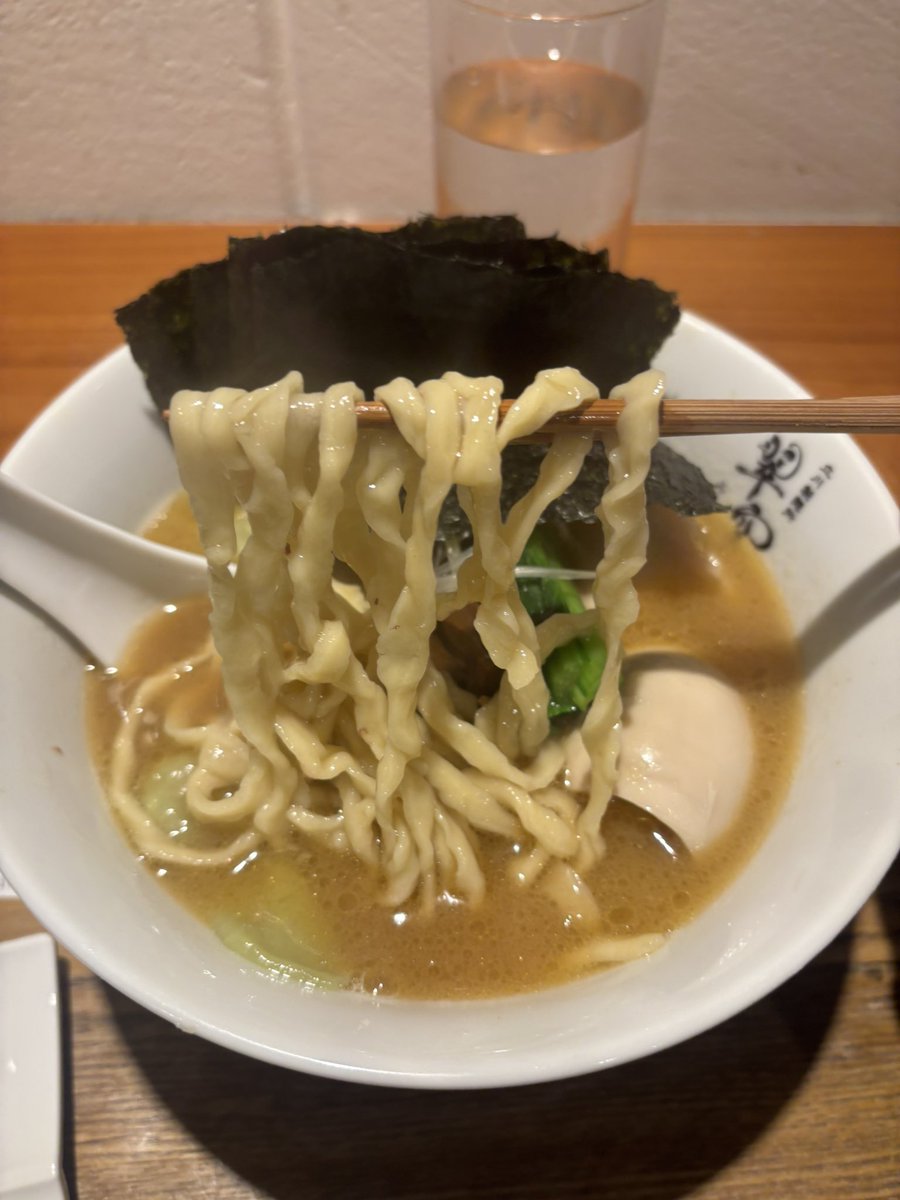 飛白（アルコールの奴隷） tweet media