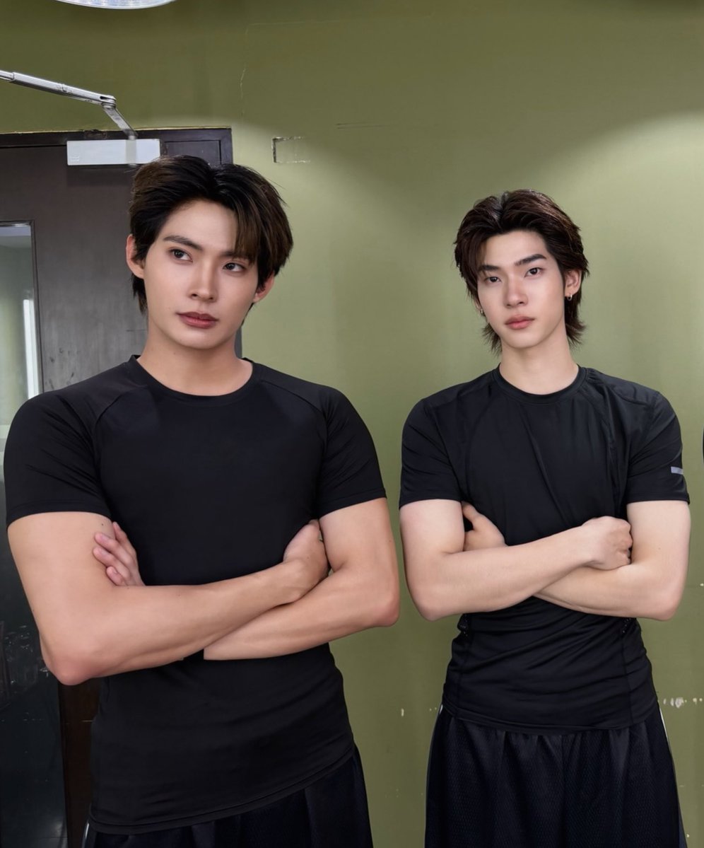 ☘️leaf tweet media