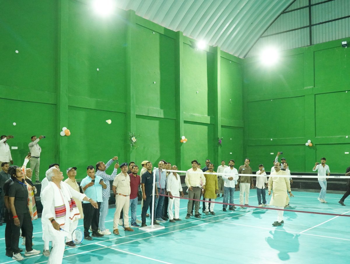 संसदीय क्षेत्र कोटा के इटावा में खेलो इंडिया योजना के अंतर्गत निर्मित इण्डोर खेल कॉम्पलेक्स का लोकार्पण किया। कॉम्पलेक्स के निर्माण से ग्रामीण अंचल की प्रतिभाओं को आधुनिक खेल सुविधाओं का लाभ मिलेगा। इसके साथ ही इटावा में उप जिला अस्पताल, ट्रोमा सेंटर, अमृत 2.0 शहरी पेयजल योजना