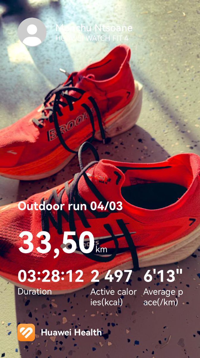 Monchu052's tweet photo. @ke_kgoshigadi . Thobela Skeem Saka aka my l❤️ ve. Oshapo? Ohhh!!! The original does it for me. Shoutout to my running team Montana Training Group @MTG_running . Happy Easter 🐣 Holidays 🌹🌹. #PowerExperience #EasterHolidays https://t.co/RKjbvMcerB