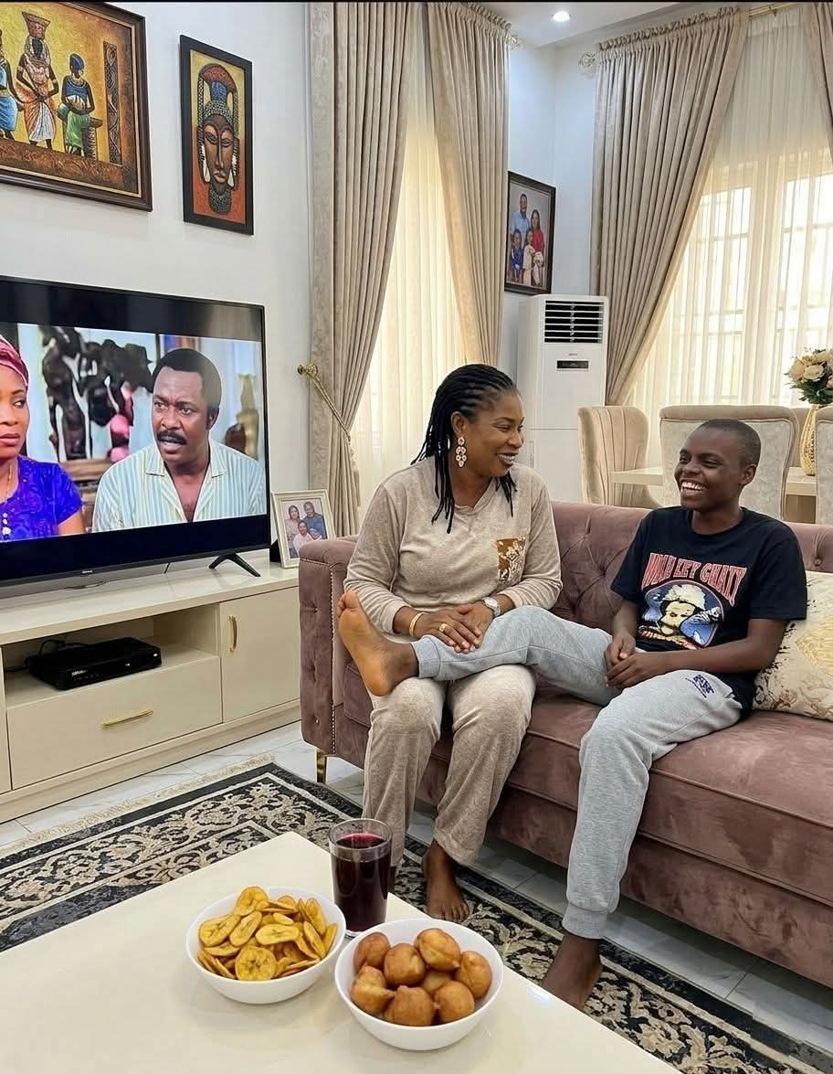 ADERONKE 🌺🌺🌺 tweet media