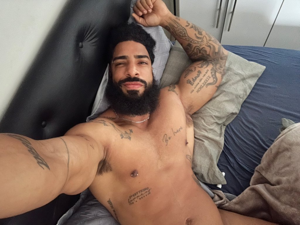 EVAN SALVADOR tweet media