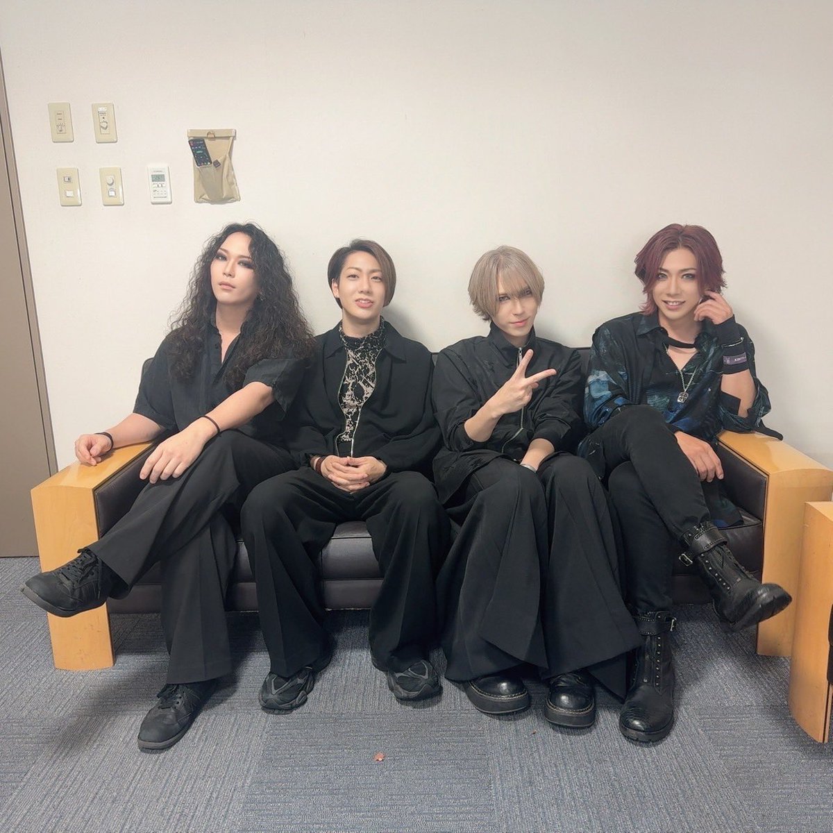 SPECIAL VERSUS LIVE
「CONTACT」
KIRITO vs LM.C
Kanadevia Hall ありがとうございました🔥
ツアーもよろしくお願いします！✊