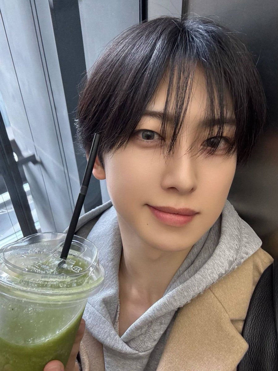 taro follow lim 💔 tweet media