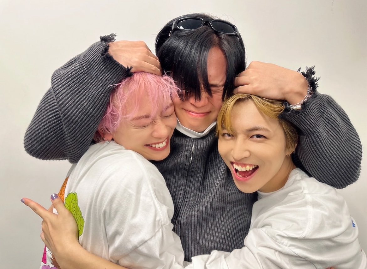 J 🌺💫 tweet media